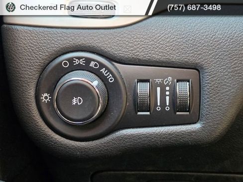 Used 2015 Jeep Cherokee Limited image 10
