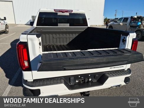 Used 2023 GMC Sierra 1500 Denali w/ Denali Reserve Package image 9