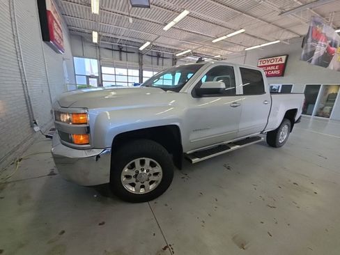 Used 2017 Chevrolet Silverado 2500 LT image 6