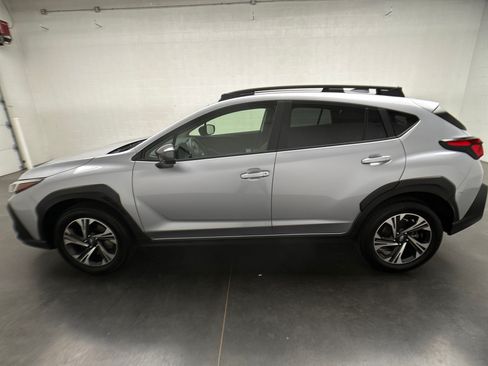 Used 2024 Subaru Crosstrek 2.0i Premium AWD/4WD image 5