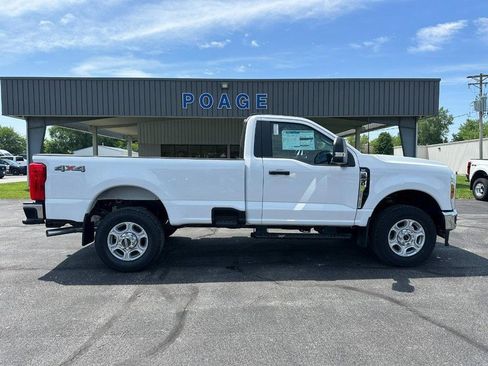 New 2025 Ford F250 XLT image 2