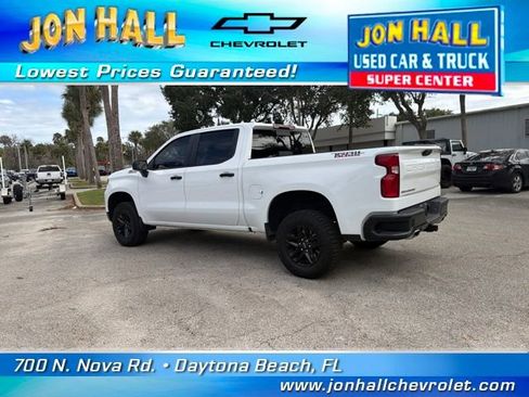 Used 2024 Chevrolet Silverado 1500 LT Trail Boss w/ Convenience Package II image 8