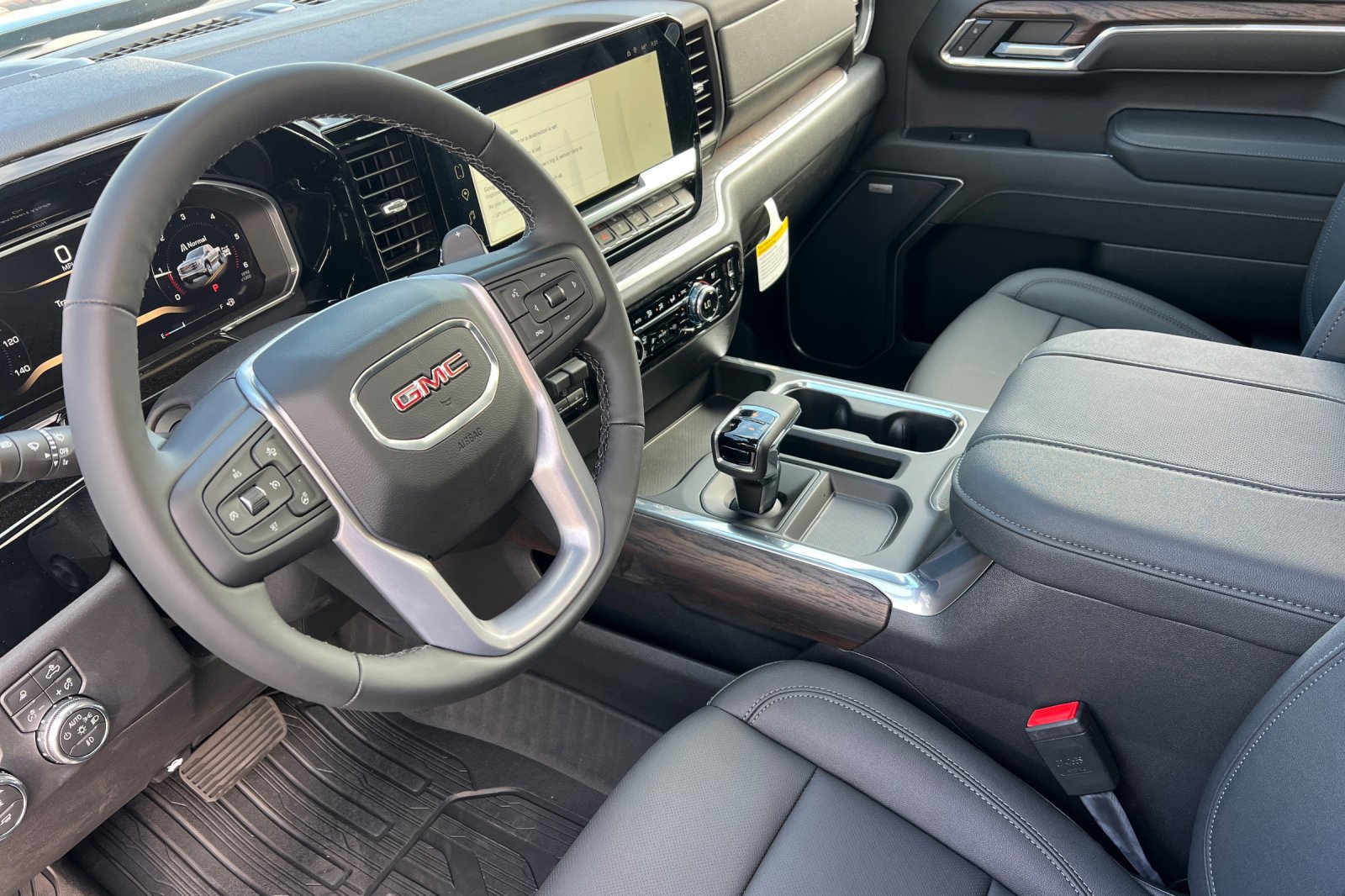 Used 2026 GMC Sierra 1500 SLT w/ SLT Premium Plus Package AWD/4WD image 12