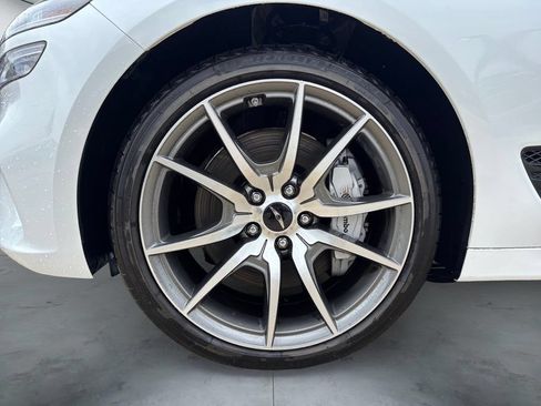 Used 2026 Genesis G70 2.5T Prestige RWD image 15