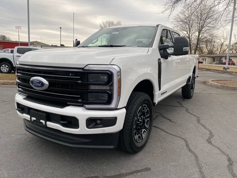 New 2026 Ford F250 Platinum AWD/4WD image 3