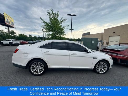 Used 2013 Ford Taurus Limited FWD image 5