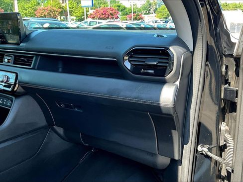 Used 2023 Honda Pilot EX-L image 16