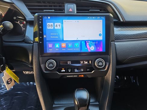 Used 2017 Honda Civic Sport image 7