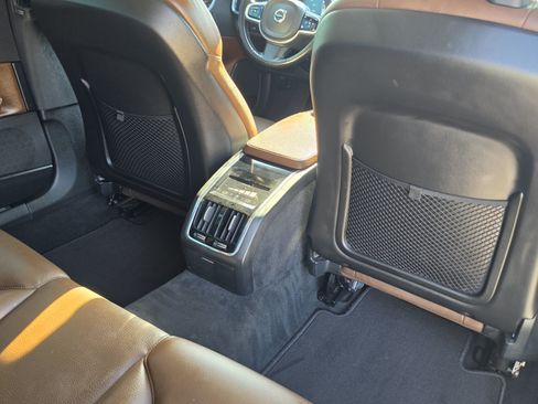 Used 2018 Volvo S90 T5 Momentum FWD image 28