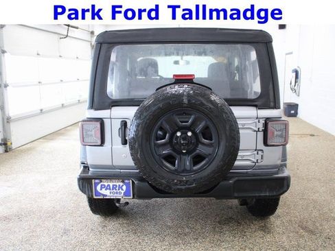 Used 2018 Jeep Wrangler Sport image 4