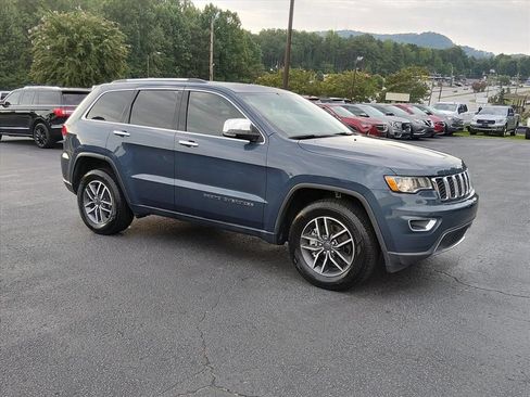 Used 2021 Jeep Grand Cherokee Limited RWD image 2