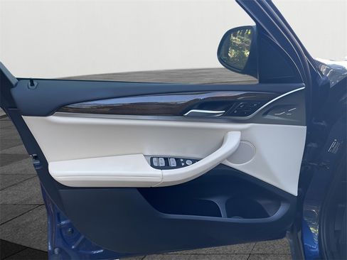 Used 2023 BMW X3 xDrive30i w/ Premium Package image 17