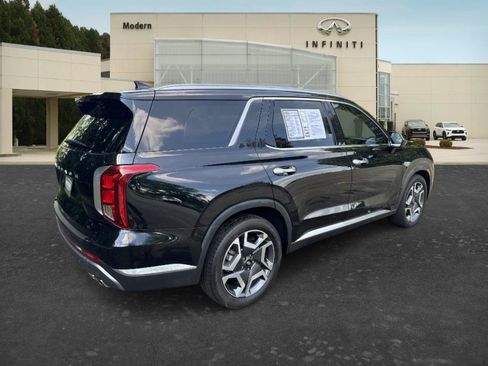 Used 2024 Hyundai Palisade Limited FWD image 5