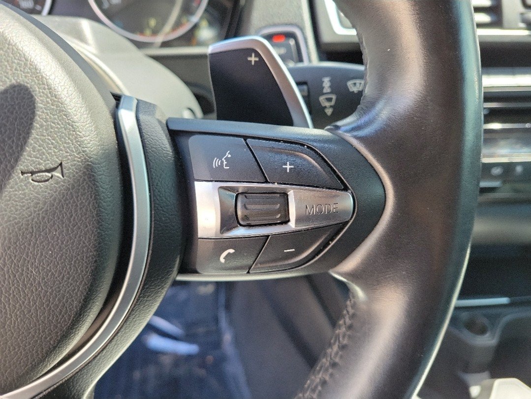 Used 2015 BMW M235i Convertible RWD image 20
