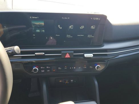 New 2026 Kia Sportage EX image 15