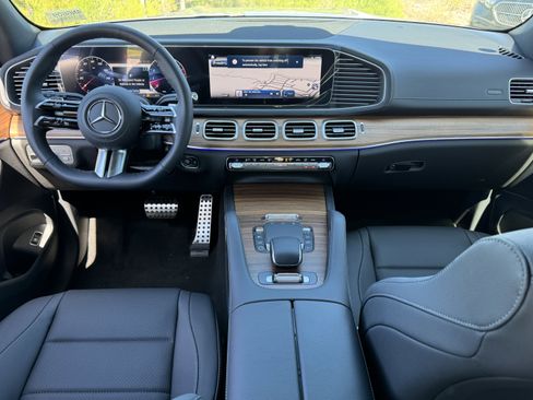 New 2025 Mercedes-Benz GLS 450 4MATIC image 29