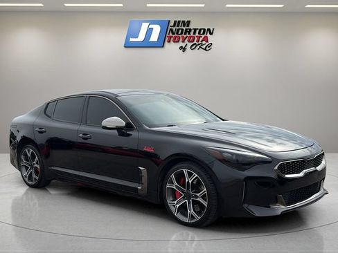 Used 2018 Kia Stinger GT2 AWD/4WD image 3