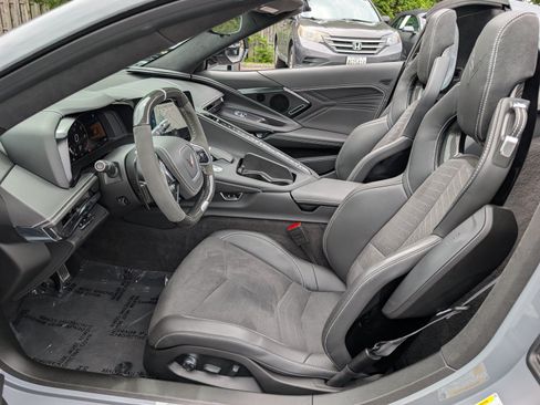 Used 2025 Chevrolet Corvette E-Ray AWD/4WD image 13