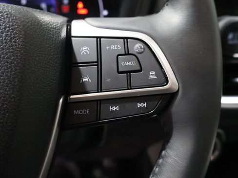 Certified 2024 Toyota Grand Highlander XLE image 37