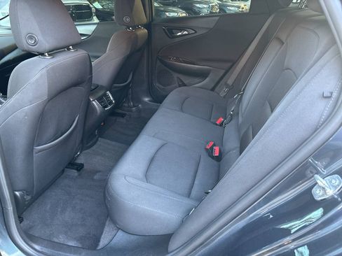 Used 2021 Chevrolet Malibu LT FWD image 12