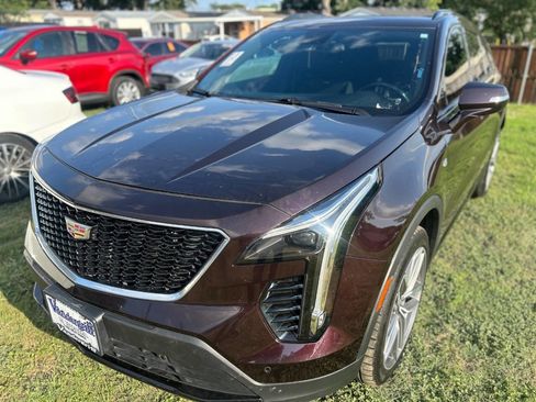 Used 2021 Cadillac XT4 Sport w/ Cold Weather Package FWD image 2