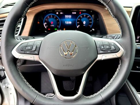 New 2026 Volkswagen Atlas SE FWD image 12
