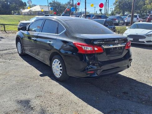 Used 2016 Nissan Sentra S image 5