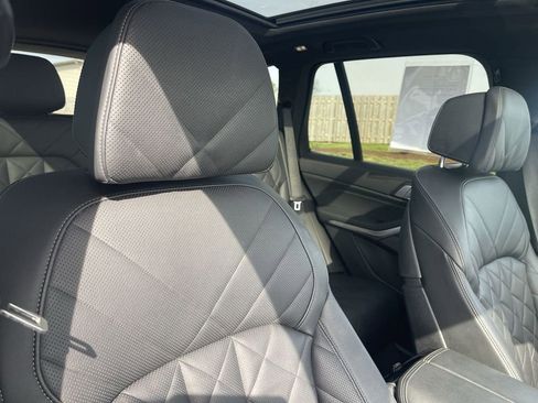 Used 2024 BMW X5 xDrive40i AWD/4WD image 43