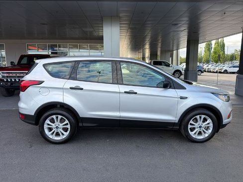 Certified 2019 Ford Escape S FWD image 7