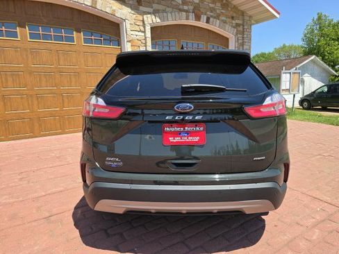 Used 2024 Ford Edge SEL w/ Convenience Package AWD/4WD image 4