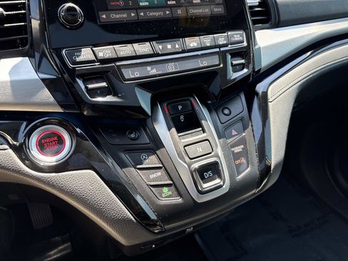 Used 2021 Honda Odyssey Touring image 23