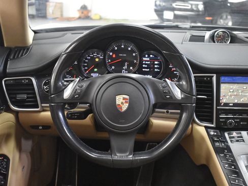 Used 2015 Porsche Panamera 4 w/ Premium Package Plus image 14