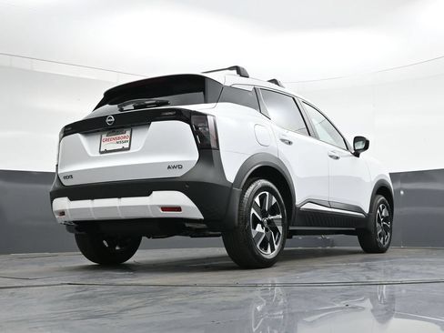 Certified 2026 Nissan Kicks SV w/ Cold Weather Package AWD/4WD image 37