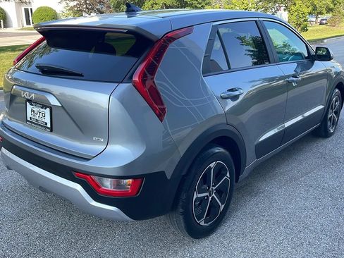 Used 2026 Kia Niro LX FWD image 5