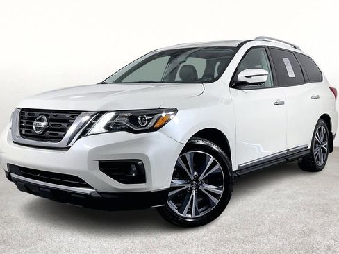 Used 2019 Nissan Pathfinder Platinum image 15