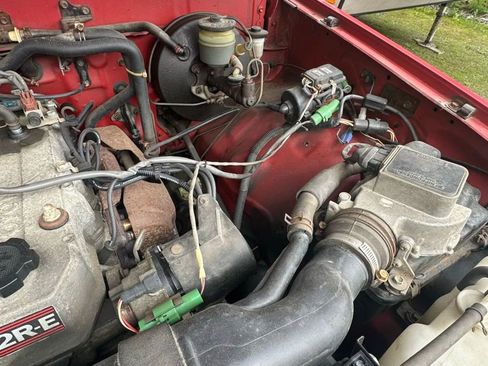 Used 1988 Toyota Pickup 4x4 Regular Cab image 35