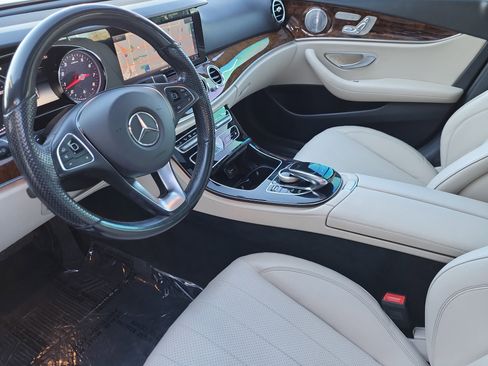 Used 2017 Mercedes-Benz E 300 4MATIC image 16