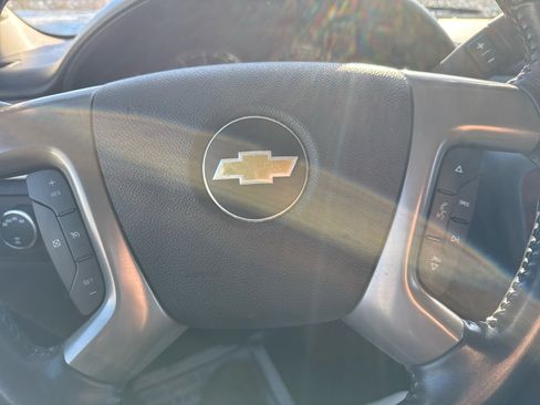 Used 2012 Chevrolet Avalanche LT image 12