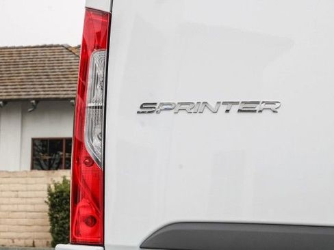 New 2025 Mercedes-Benz Sprinter 2500 image 9
