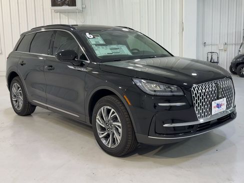 New 2026 Lincoln Corsair Premiere FWD image 3
