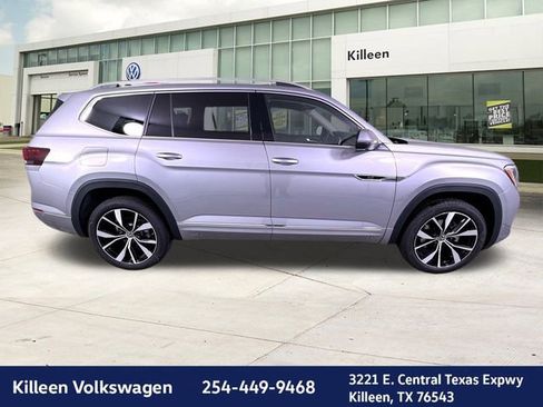 New 2025 Volkswagen Atlas SEL Premium R-Line image 8