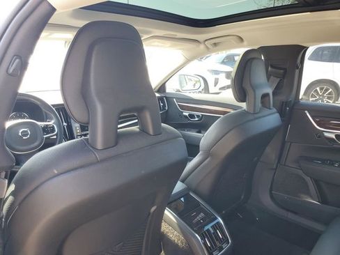 Used 2018 Volvo S90 T6 Momentum w/ Convenience Package AWD/4WD image 26