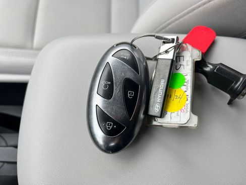 Used 2025 Hyundai Kona SEL image 22