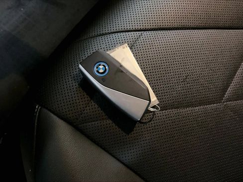 Used 2023 BMW iX xDrive50 image 13