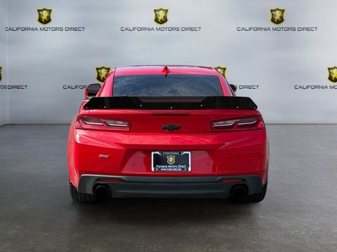 Used 2016 Chevrolet Camaro SS RWD image 4