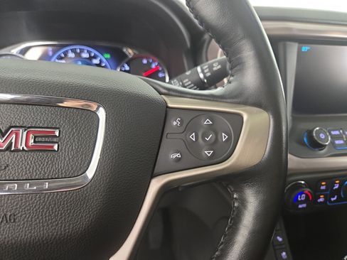Certified 2017 GMC Acadia Denali w/ Technology Package AWD/4WD image 17
