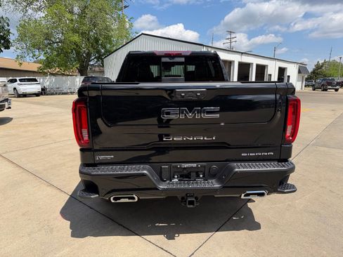 New 2026 GMC Sierra 1500 Denali Ultimate AWD/4WD image 9