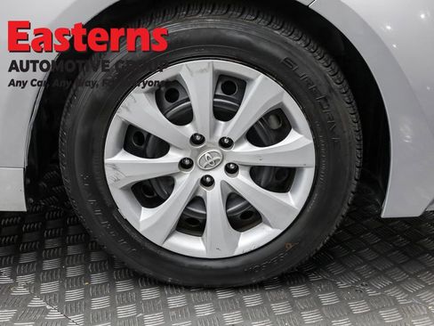 Used 2023 Toyota Corolla LE image 29