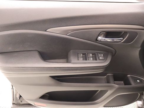 Used 2019 Honda Ridgeline RTL image 16