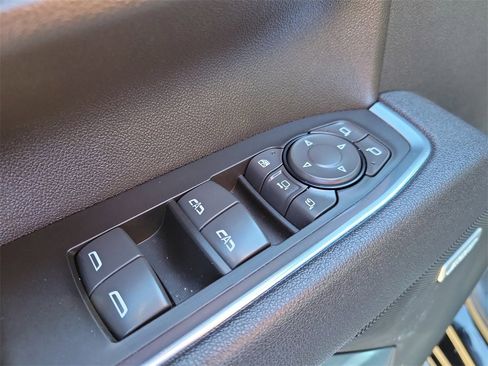 Certified 2025 Chevrolet Silverado 2500 LTZ w/ LTZ Convenience Package image 22